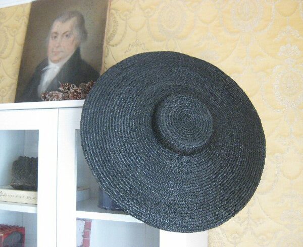 Low Crown Bergère black 18th Century